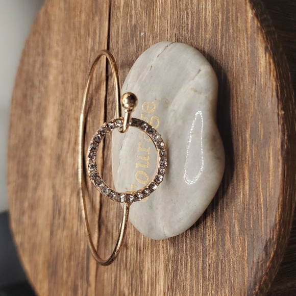 B2428 hoop crystal trendy wreath bracelet - Picture 1 of 2